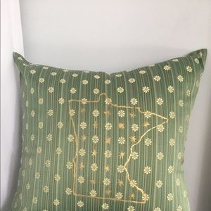 MN Pillow Case 👑